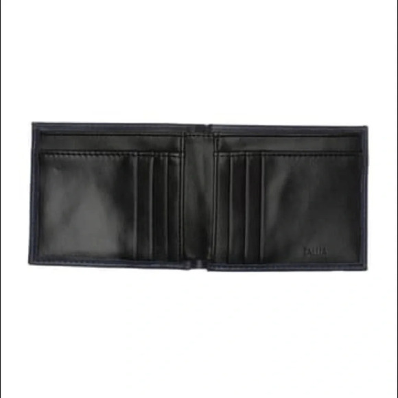 Tallia
Bifold Leather Wallet with Embossed Pattern - Picture 3 of 9